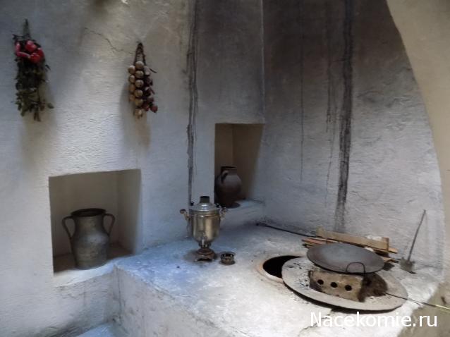 Куклы в народных костюмах №32 Кукла в азербайджанском праздничном костюме