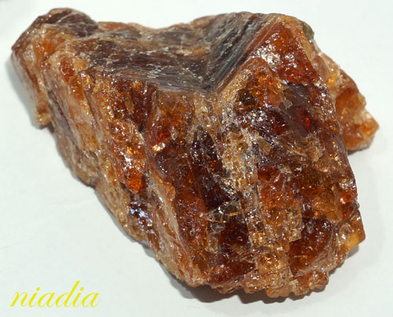 Минералы Подземные Богатства №67 - Гессонит