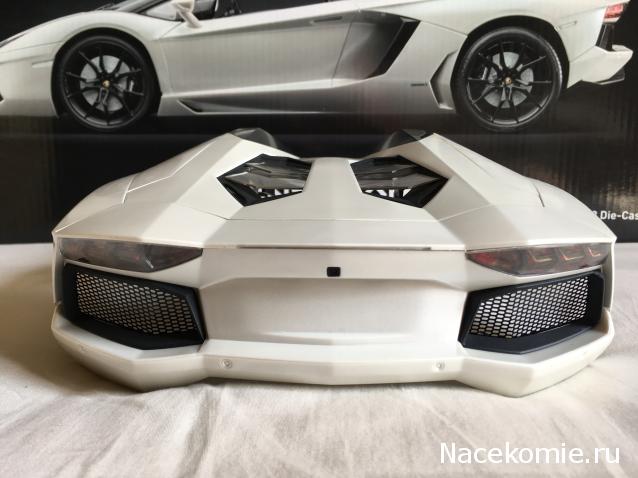 Lamborghini Aventador Roadster POCHER 1/8