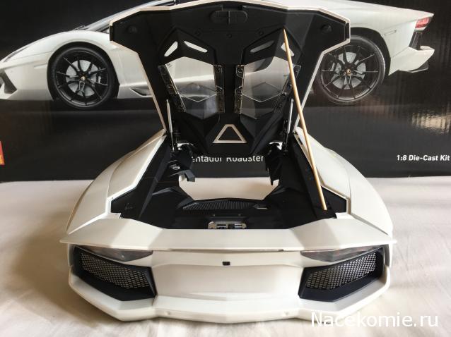 Lamborghini Aventador Roadster POCHER 1/8