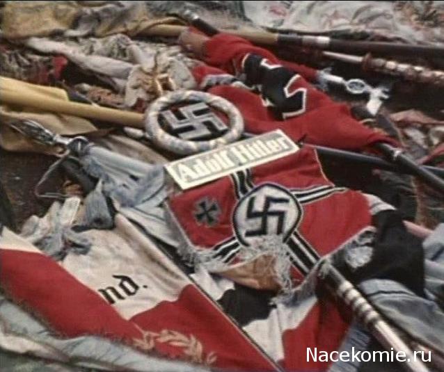 Солдаты ВОВ №160 - Красноармеец с трофейным немецким знаменем, парад Победы 1945 г.