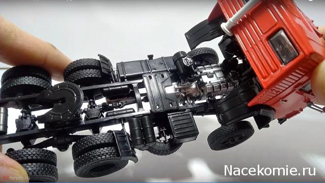 Автолегенды СССР Грузовики №42 - КАМАЗ-54112