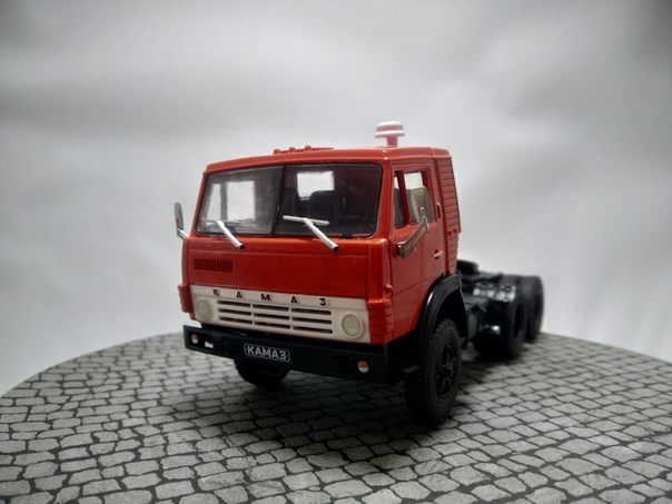 Автолегенды СССР Грузовики №42 - КАМАЗ-54112
