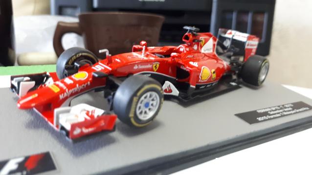 Formula 1 №5 - Ferrari SF15-T Себастьян Феттель (2015)