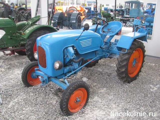 Тракторные музеи/выставки/памятники