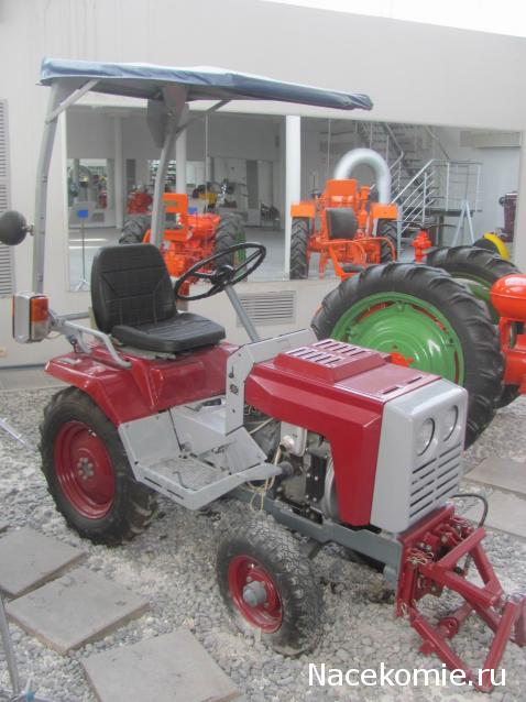 Тракторные музеи/выставки/памятники