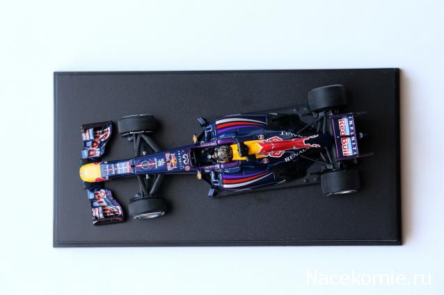 Formula 1 №8 - Red Bull RB 9 Себастьян Феттель (2013)