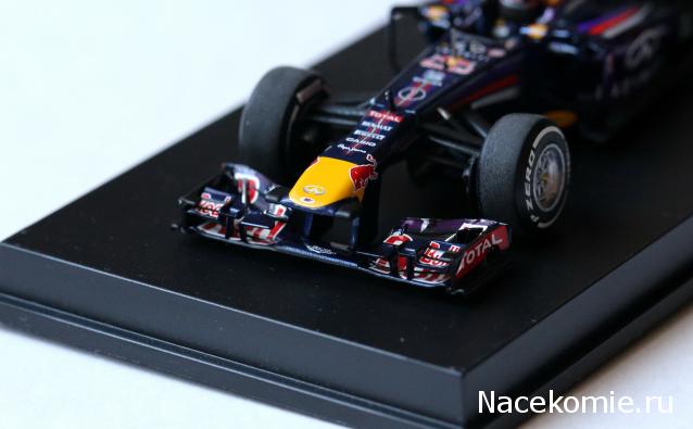 Formula 1 №8 - Red Bull RB 9 Себастьян Феттель (2013)