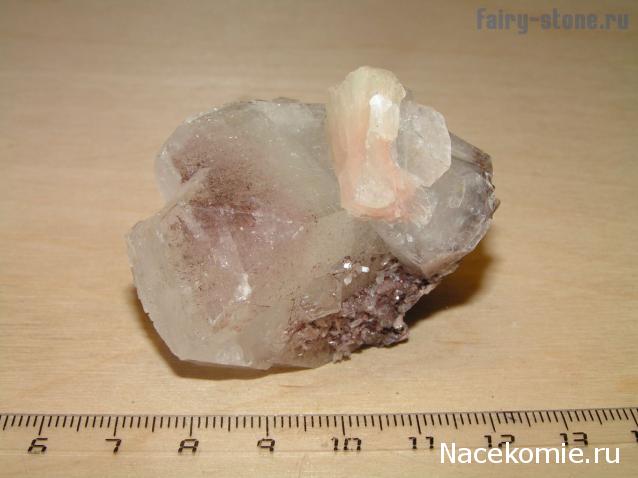 Минералы Подземные Богатства №88 - Стильбит