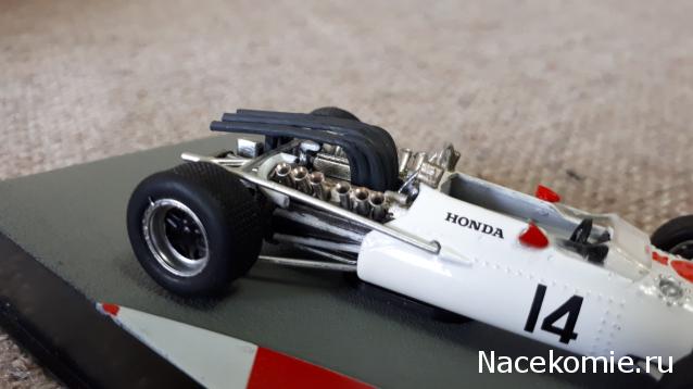 Formula 1 №10 - Honda RA 300 Джон Сёртис (1967)