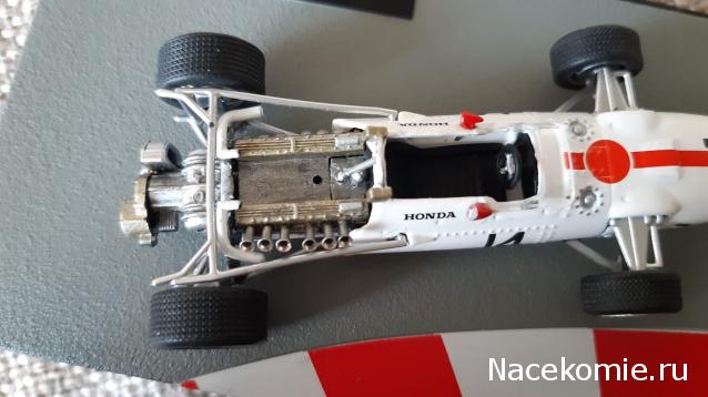 Formula 1 №10 - Honda RA 300 Джон Сёртис (1967)