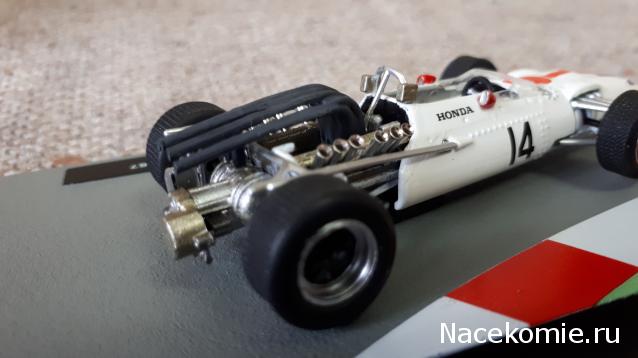 Formula 1 №10 - Honda RA 300 Джон Сёртис (1967)