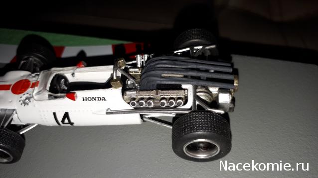 Formula 1 №10 - Honda RA 300 Джон Сёртис (1967)