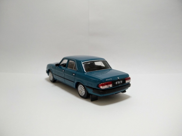 Автолегенды СССР и Соцстран №257 ГАЗ-3110 "Волга"