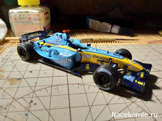 Formula 1 №17 - Renault R24 - Ярно Трулли (2004)