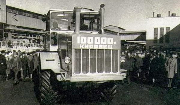 Тракторы №120 - К-700 "Кировец" (повтор в новом цвете)