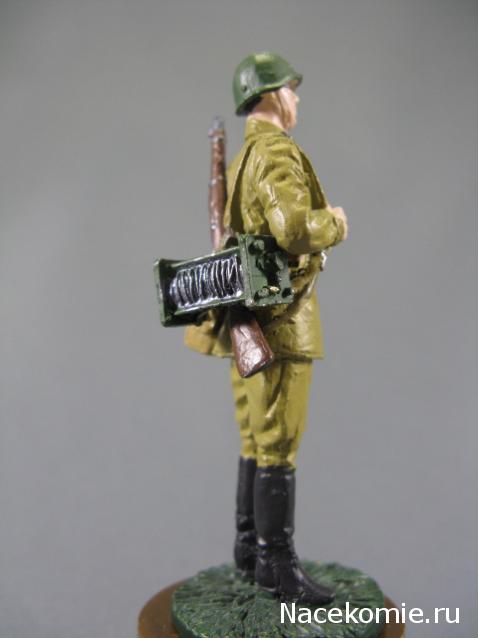 Солдаты ВОВ №178 - Рядовой войск связи в летней походной форме, 1941-1943 гг.