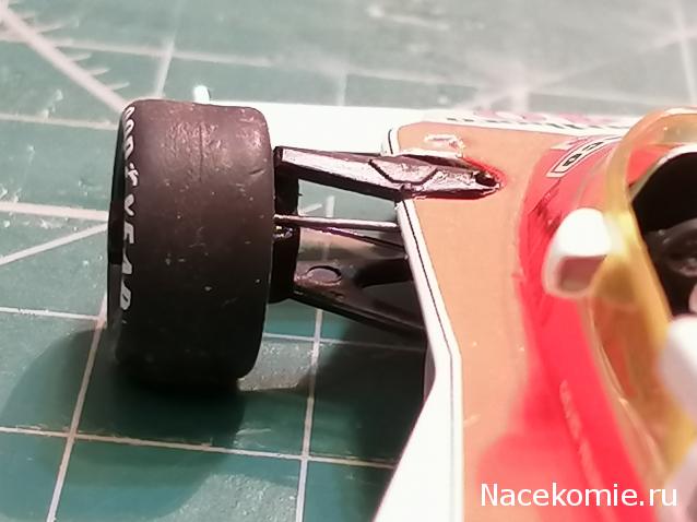 Formula 1 №21 - McLaren M23 Жиль Вильнёв (1977)