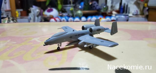 F-Toys VS12 A-10 и Bronco 1/144