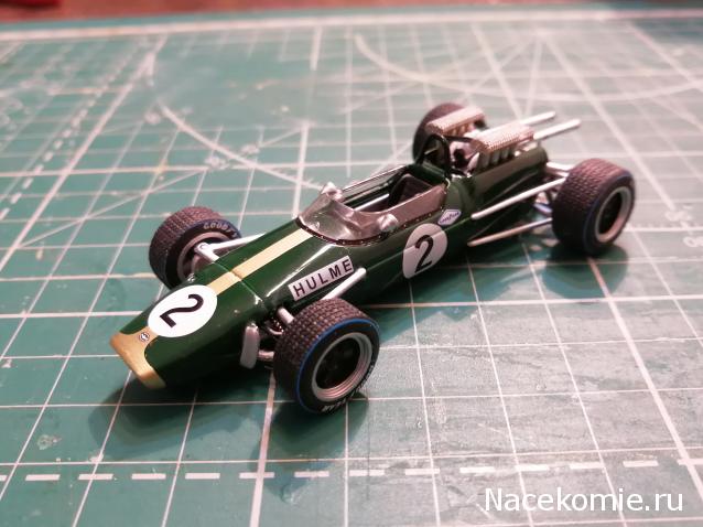 Formula 1 №23 - Brabham BT24 - Денни Халм (1967)