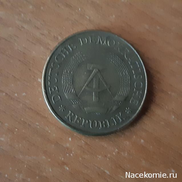 Деньги Мира №41 - Банкнота 5000 добр (Сан-Томе и Принсипи) + монета 2 стотинки (Болгария)