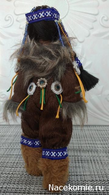 Куклы в народных костюмах №51 Кукла в чукотском зимнем костюме