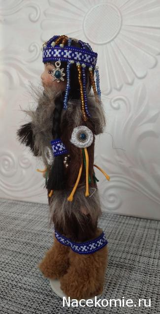 Куклы в народных костюмах №51 Кукла в чукотском зимнем костюме