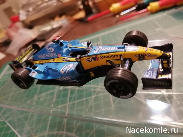 Formula 1 №28 - Renault R25 - Фернандо Алонсо (2005)