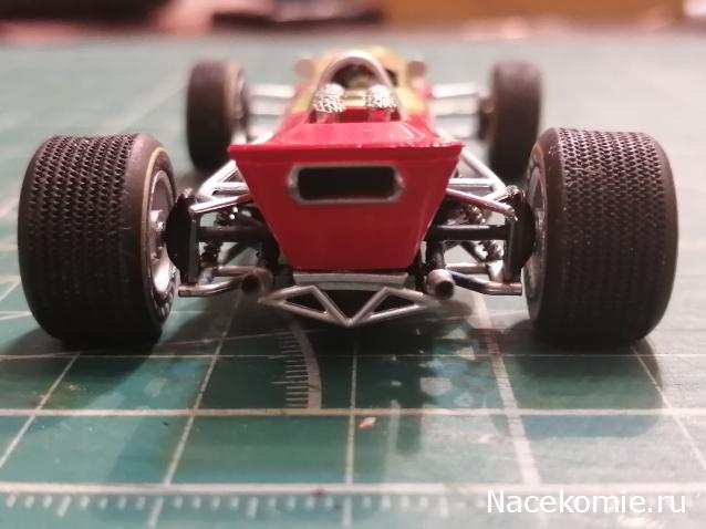 Formula 1 №27 - Lotus 49B - Грэм Хилл (1968)