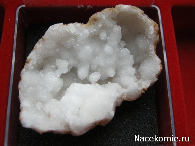 Минералы №3 - Жеода