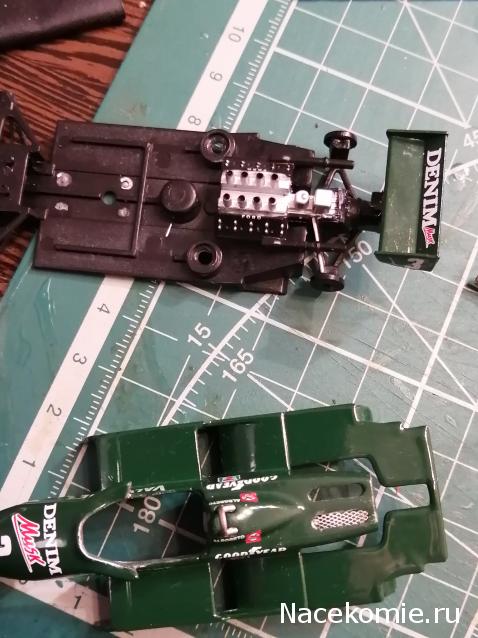 Formula 1 №29 - Tyrrell 011 - Микеле Альборето (1982)