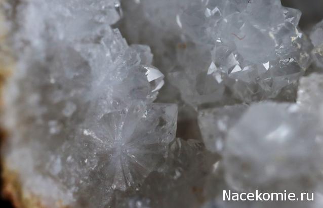 Минералы №3 - Жеода