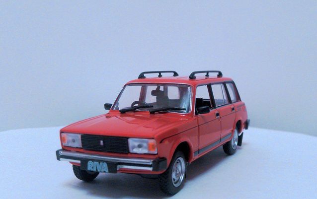 Автолегенды СССР и Соцстран №276 LADA RIVA 1500 ESTATE