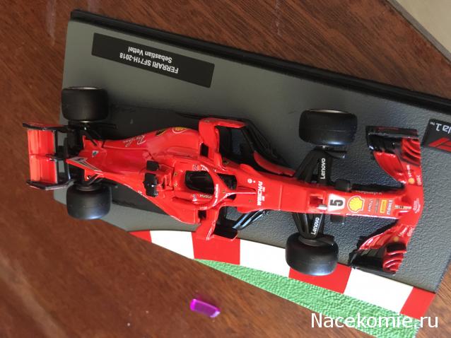 Formula 1 №37 - Ferrari SF71-H - Себастьян Феттель (2018)