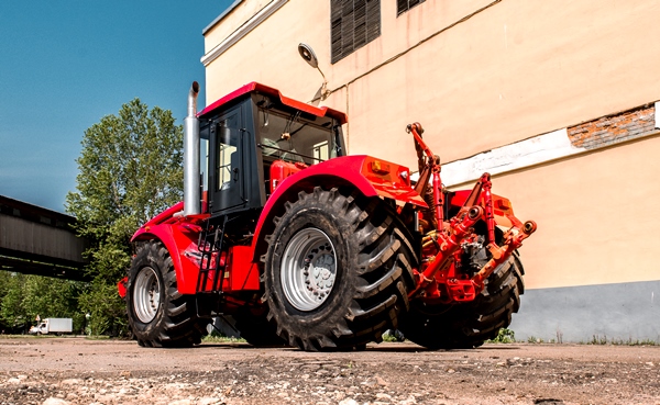 Тракторы №141 - К-701М "Кировец" (повтор в новом цвете)