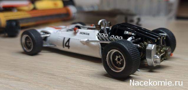 Formula 1 №10 - Honda RA 300 Джон Сёртис (1967)