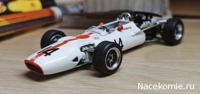 Formula 1 №10 - Honda RA 300 Джон Сёртис (1967)