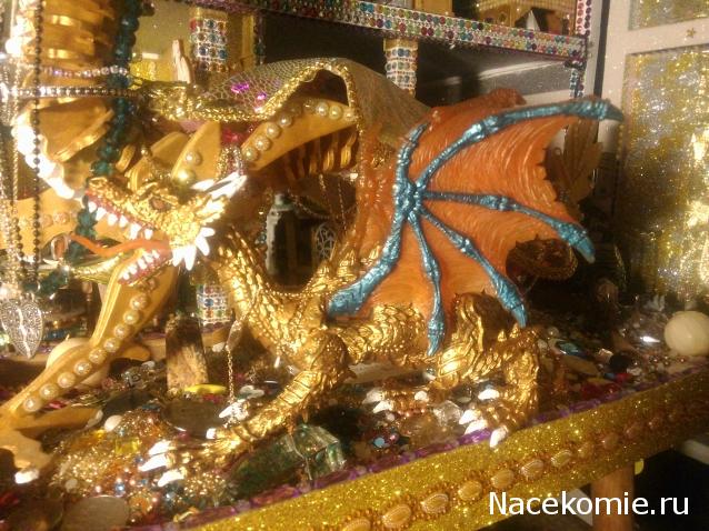 MisterDrakon - Дом "Золотой Дракон" для Драконьих Самок: Бейзил, Лада, Сапфира, Джессика, Сису.