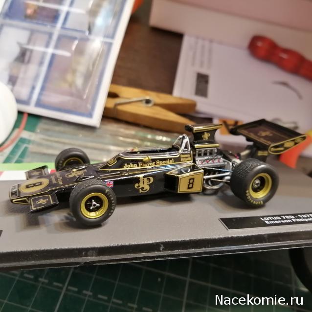 Formula 1 №38 - Lotus 72D - Эмерсон Фиттипaльди (1972)