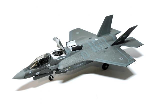 Модели и гашапоны в 1/144 - F-Toys, Bandai, Takara и другие