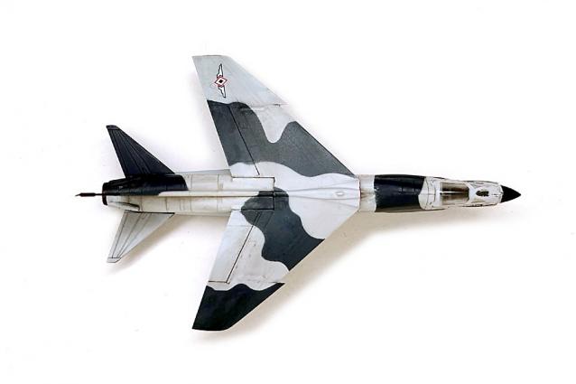 F-Toys VS13 F-8 Crusader и МиГ-21Ф 1/144