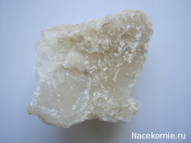 Минералы Подземные Богатства №17 - Желтый Кальцит