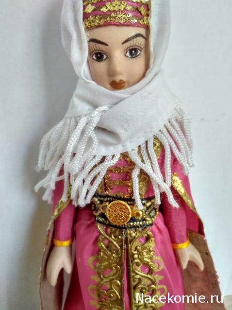 Куклы в народных костюмах №90 Кукла в кабардинском женском костюме