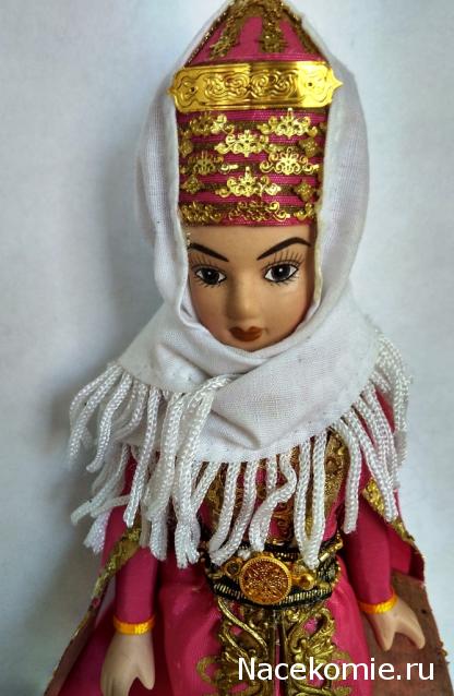 Куклы в народных костюмах №90 Кукла в кабардинском женском костюме