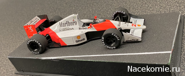 Formula 1 №30 - McLaren MP4/5B - Айртон Сенна (1990)