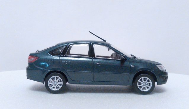 Автолегенды Новая Эпоха №5 - LADA Granta лифтбэк