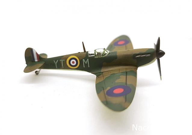 F-Toys VS15 Spitfire Mk.I и Bf.109E в 1/144