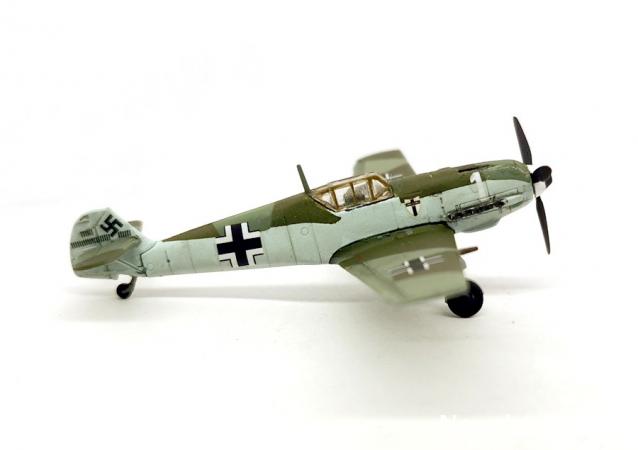 F-Toys VS15 Spitfire Mk.I и Bf.109E в 1/144