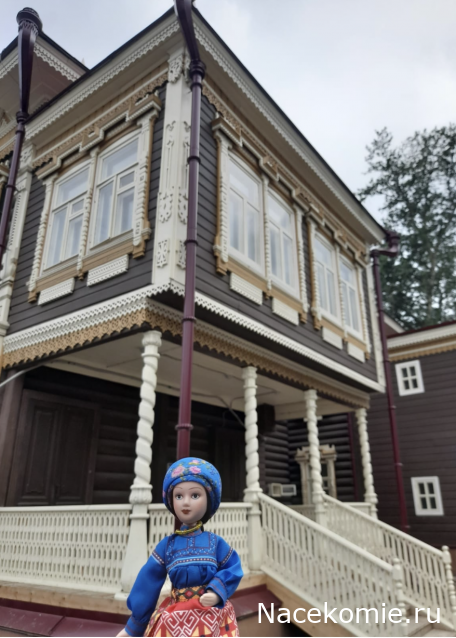 Куклы в народных костюмах №37 Кукла в девичьем костюме старообрядцев-"поляков" Томской губернии