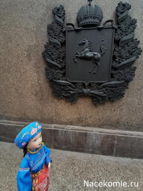 Куклы в народных костюмах №37 Кукла в девичьем костюме старообрядцев-"поляков" Томской губернии